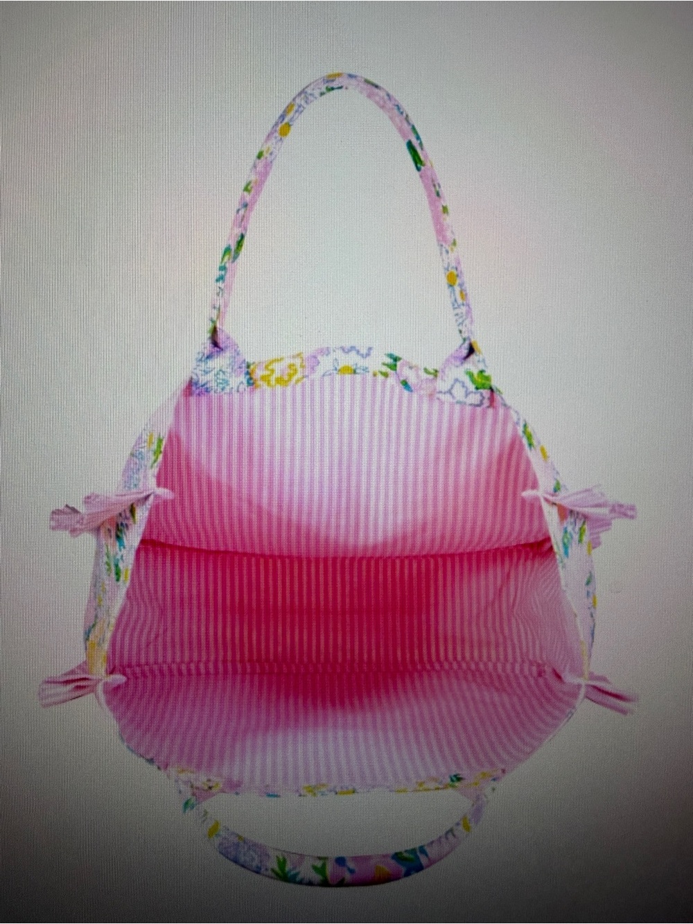 NWT Lilly Pulitzer Ruffle Tote Lilly's Garden - Picture 2 of 2